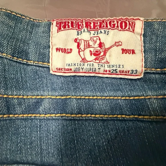 NWOT True Religion Joey Super T Women’s Jeans Size 25 Red Logo $238